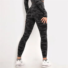 Load image into Gallery viewer, Women's Camo Sports Leggings