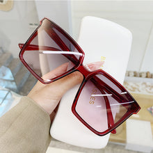 将图片加载到图库查看器,Designer Square Sunglasses